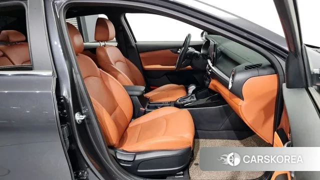 Kia The New K3 2nd generation 2024 Серый из Кореи, фото 2