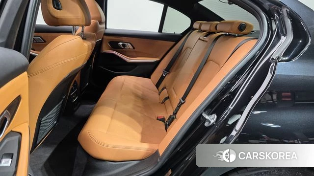 BMW 3 Series (G20) 2023 Черный из Кореи, фото 2