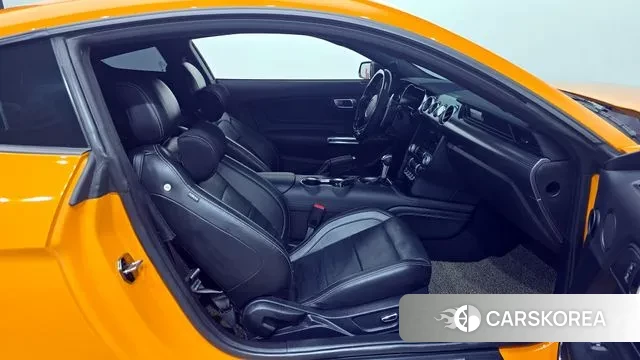Ford Mustang 2019 Оранжевый из Кореи, фото 2