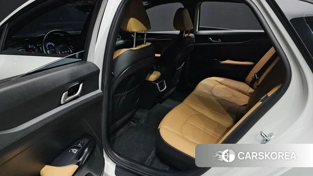 Kia K5 3rd generation 2023 Белый из Кореи, фото 2