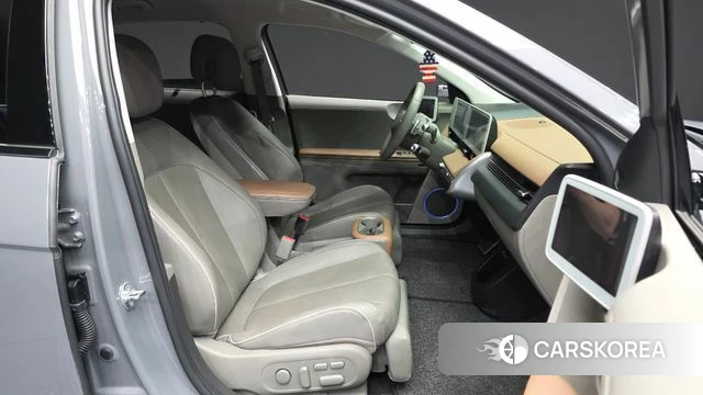 Hyundai Ionic 5 2022 Серебристо-серый из Кореи, фото 2