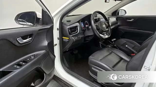 Kia Stonic 2018 Белый из Кореи, фото 2