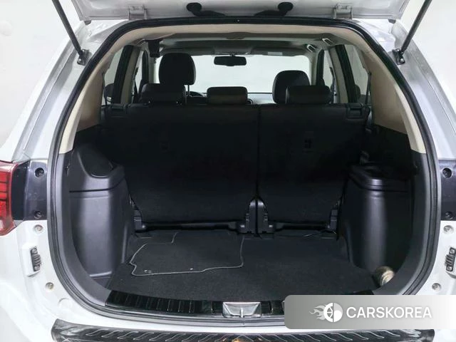 Mitsubishi  Outlander 2018 Белый из Китая, фото 2