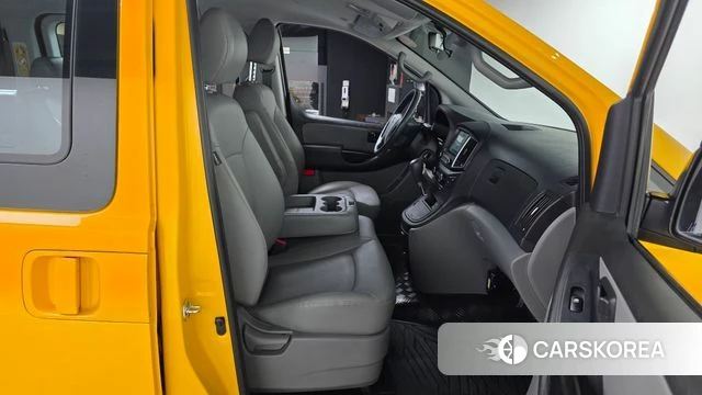 Hyundai The New Grand Starex 2018 Желтый из Кореи, фото 2