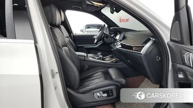 BMW X7 (G07) 2022 Белый из Кореи, фото 2