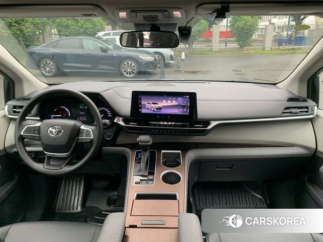 Toyota Saina 2025 Синий из Китая, фото 2
