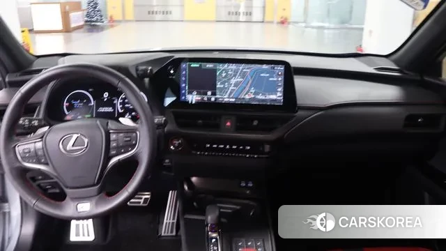 Lexus UX300h 2025 Серебряный из Кореи, фото 2