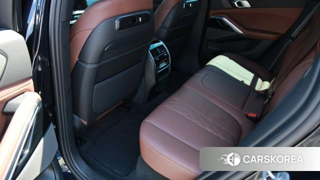 BMW X6 (G06) 2026 Черный из Кореи, фото 2