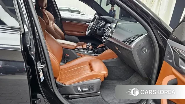 BMW X4M (G02) 2021 Черный из Кореи, фото 2