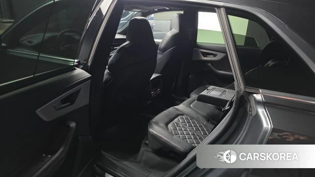 Audi Q8 (4M) 2021 Серый из Кореи, фото 2