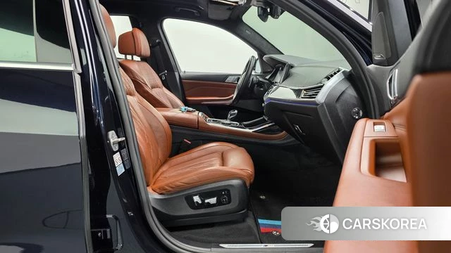 BMW X7 (G07) 2020 Черный из Кореи, фото 2