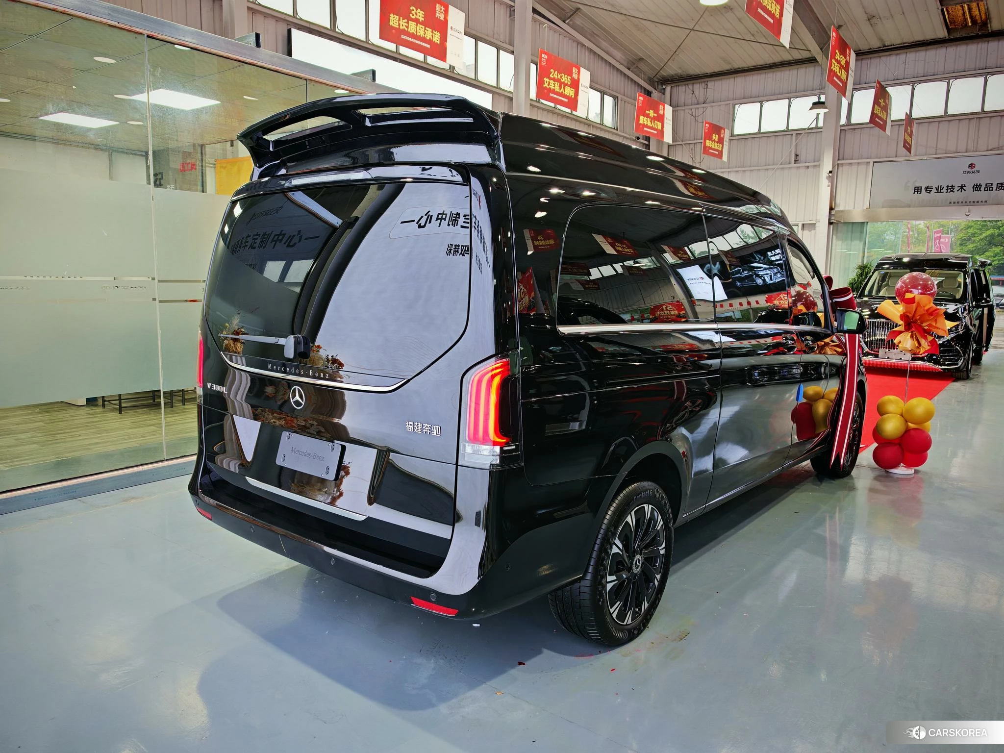 Mercedes-Benz Vito 2024 Черный из Китая, фото 2