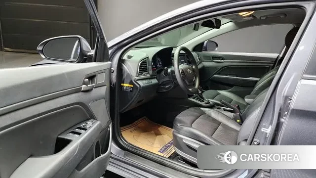 Hyundai Avante AD 2018 Серый из Кореи, фото 2