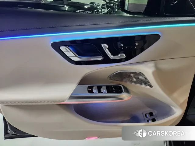 Mercedes-Benz E-Class W214 2025 Черный из Кореи, фото 2