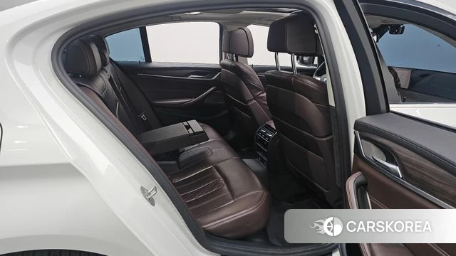 BMW 5 Series (G30) id 4245175 из Кореи 2