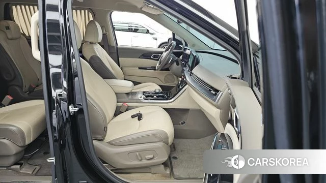 Kia Carnival 4th generation 2021 Черный из Кореи, фото 2