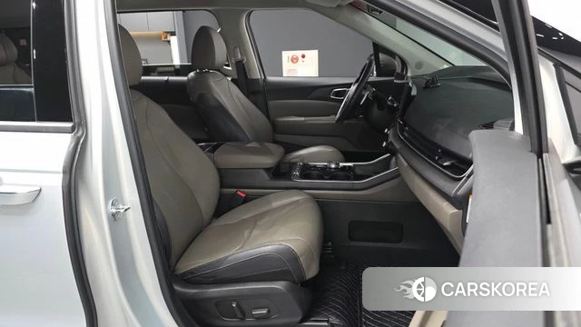 Kia The New Carnival 4th Generation 2024 Серебряный из Кореи, фото 2