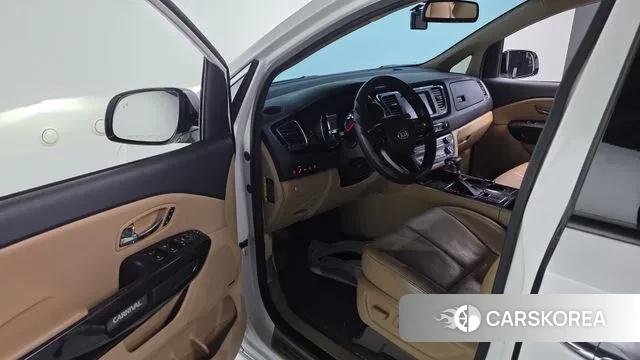 Kia The New Carnival 2018 Белый из Кореи, фото 2