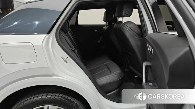 Audi Q2 2023 Белый из Кореи, фото 2