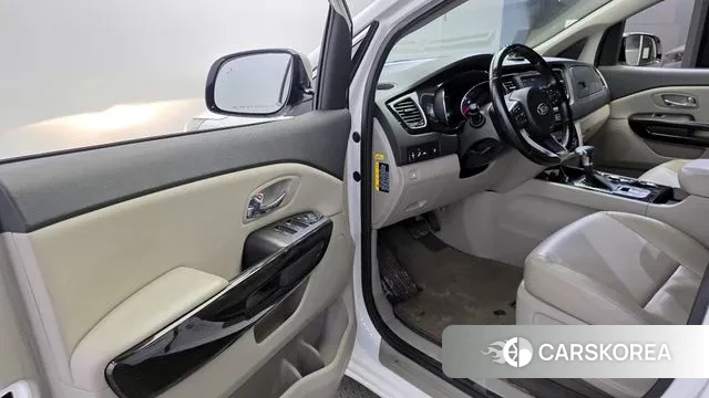 Kia The New Carnival 2019 Белый из Кореи, фото 2