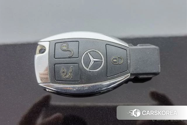 Mercedes-Benz GLE (import) 2018 Черный из Китая, фото 2