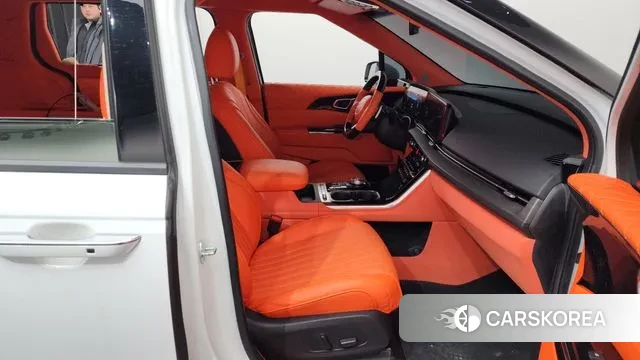 Kia Carnival 4th generation 2023 Белый из Кореи, фото 2