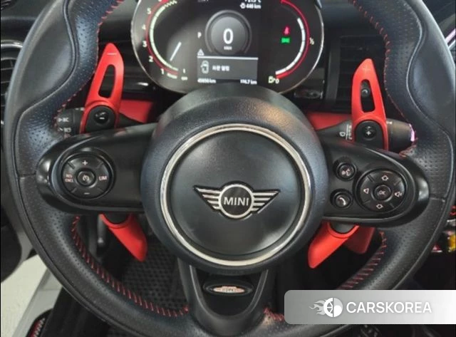 Mini Cooper S Convertible 2021 Серебряный из Кореи, фото 2