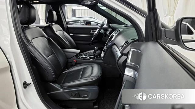 Ford Explorer 2019 Белый из Кореи, фото 2