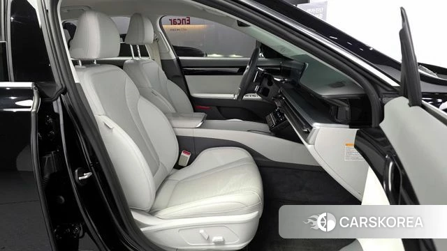 Hyundai Grandeur Hybrid (GN7) 2023 Черный из Кореи, фото 2