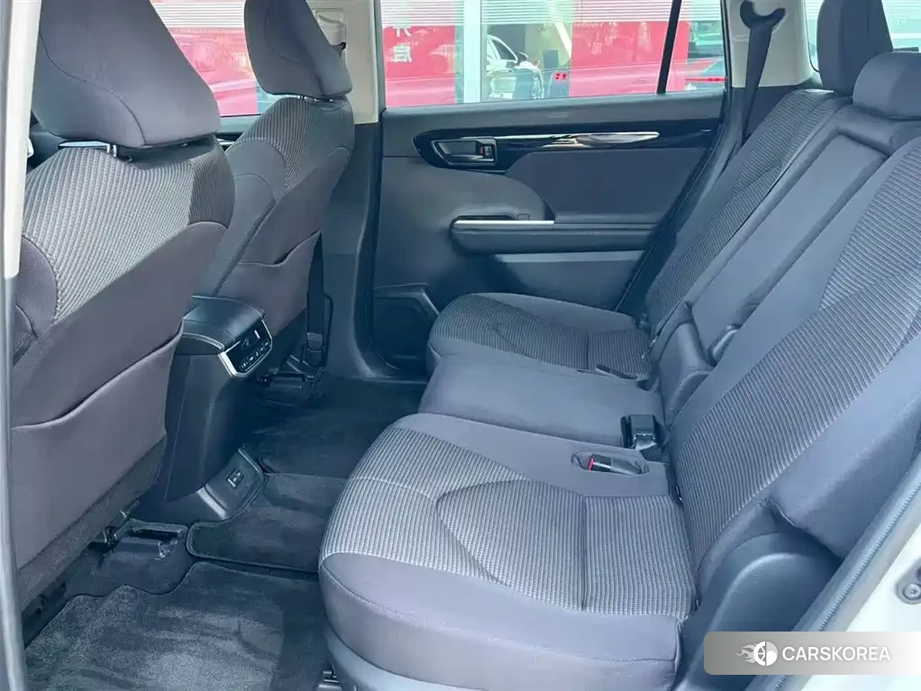 Toyota Highlander 2025 Белый из Китая, фото 2