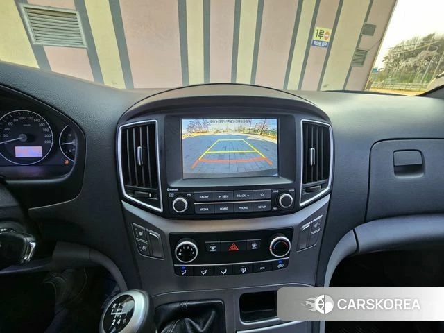 Hyundai The New Grand Starex 2021 Серебристо-серый из Кореи, фото 2