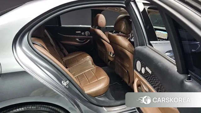 Mercedes-Benz E-Class W213 2019 Серый из Кореи, фото 2