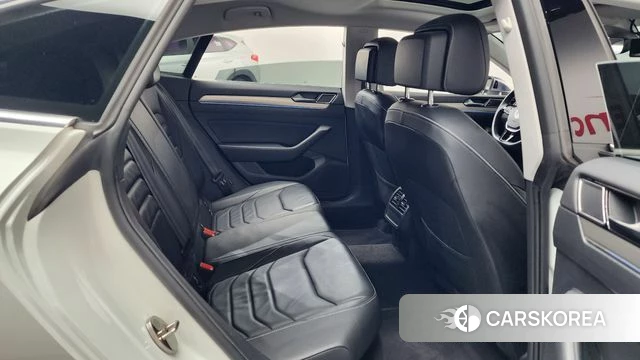 Volkswagen Arteon 2019 Белый из Кореи, фото 2