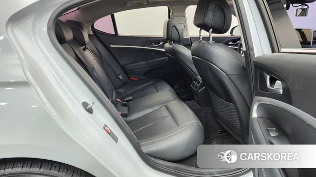 Genesis G70 2019 Белый из Кореи, фото 2