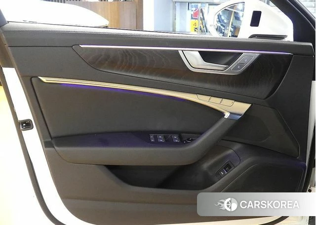 Audi A6 (C8) 2023 Белый из Кореи, фото 2