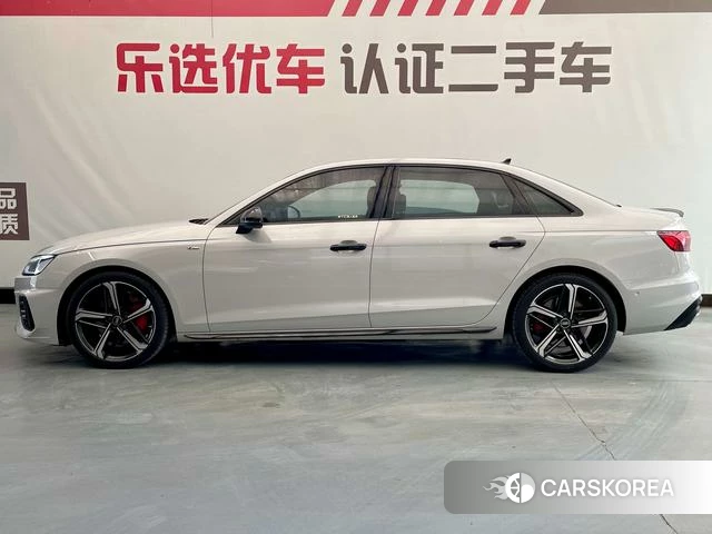 Audi A4L 2022 Белый из Китая, фото 2