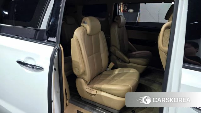Kia The New Carnival 2018 Белый из Кореи, фото 2
