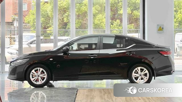 Nissan Xuan Yi 2025 Черный из Китая, фото 2