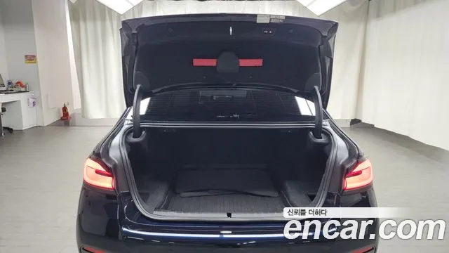 BMW 5 Series (G30) 2023 Черный из Кореи, фото 2