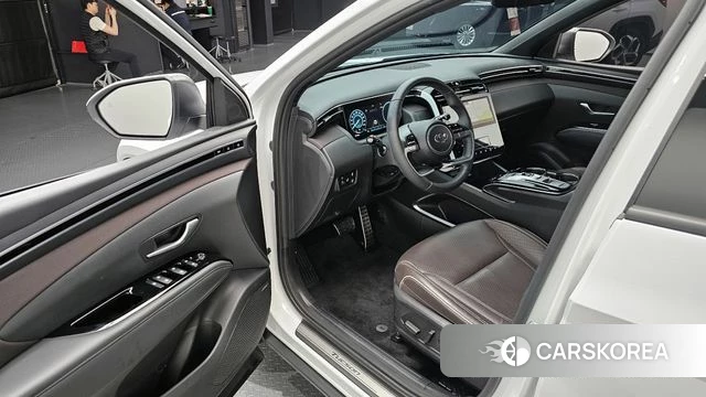 Hyundai Tucson Hybrid (NX4) 2023 Белый из Кореи, фото 2