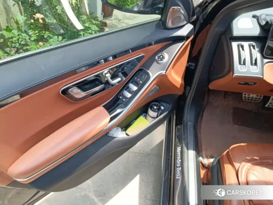 Mercedes-Benz S-Class 2024 Черный из Китая, фото 2