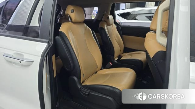 Kia Carnival 4th generation 2022 Белый из Кореи, фото 2