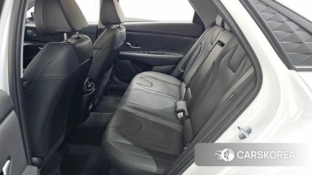 Hyundai The New Avante (CN7) 2025 Белый из Кореи, фото 2