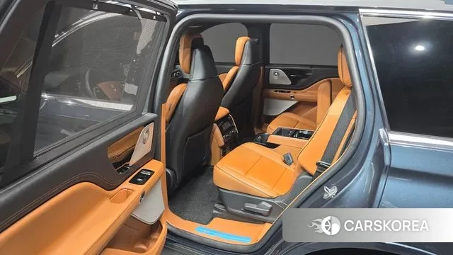 Lincoln Aviator 2nd generation 2021 Серый из Кореи, фото 2
