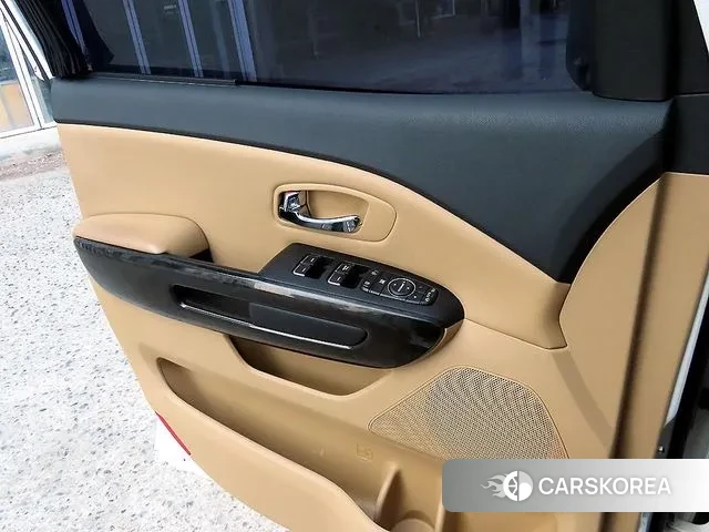 Kia The New Carnival 2018 Белый из Кореи, фото 2