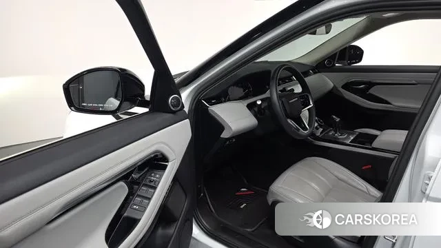 Land Rover Range Rover Evoque 2nd Generation 2023 Белый из Кореи, фото 2