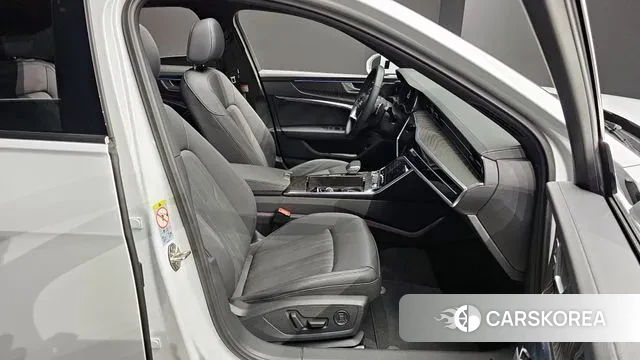 Audi A6 (C8) 2023 Белый из Кореи, фото 2