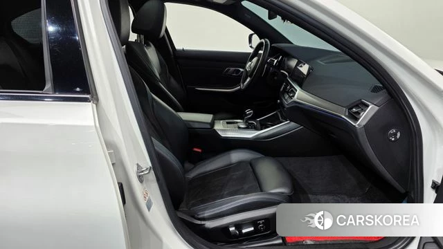 BMW 3 Series (G20) 2019 Белый из Кореи, фото 2