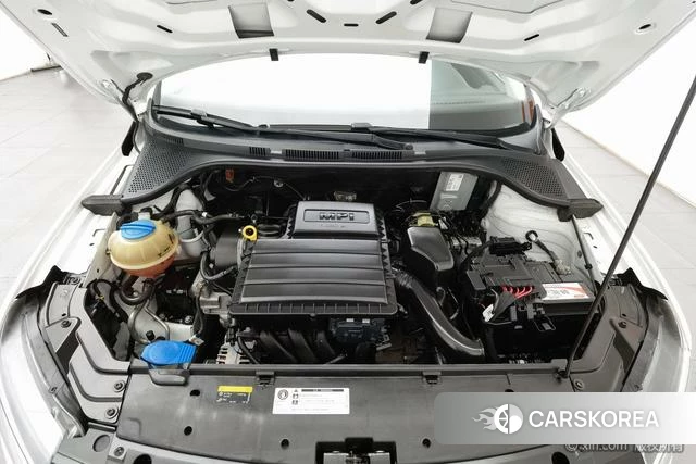 Volkswagen Jetta 2019 Белый из Китая, фото 2