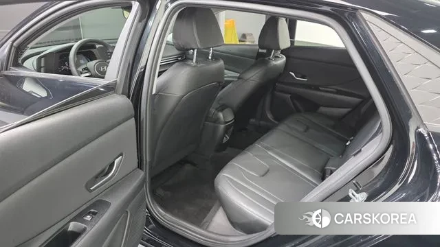 Hyundai The New Avante (CN7) 2023 Черный из Кореи, фото 2